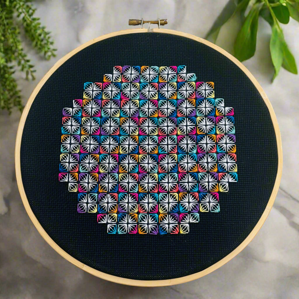 DIAMOND SQUARES : RAINBOW ON BLACK